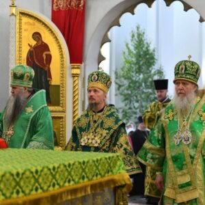 Патриарший Экзарх всея Беларуси возглавил торжественный выпускной акт Витебских духовных школ